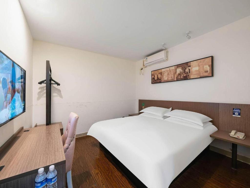 Magnotel Hotel Shanghai Railway Station Magnolia Plaza Exterior photo