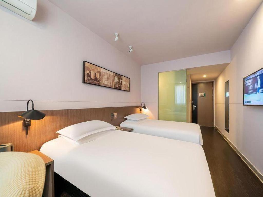 Magnotel Hotel Shanghai Railway Station Magnolia Plaza Exterior photo